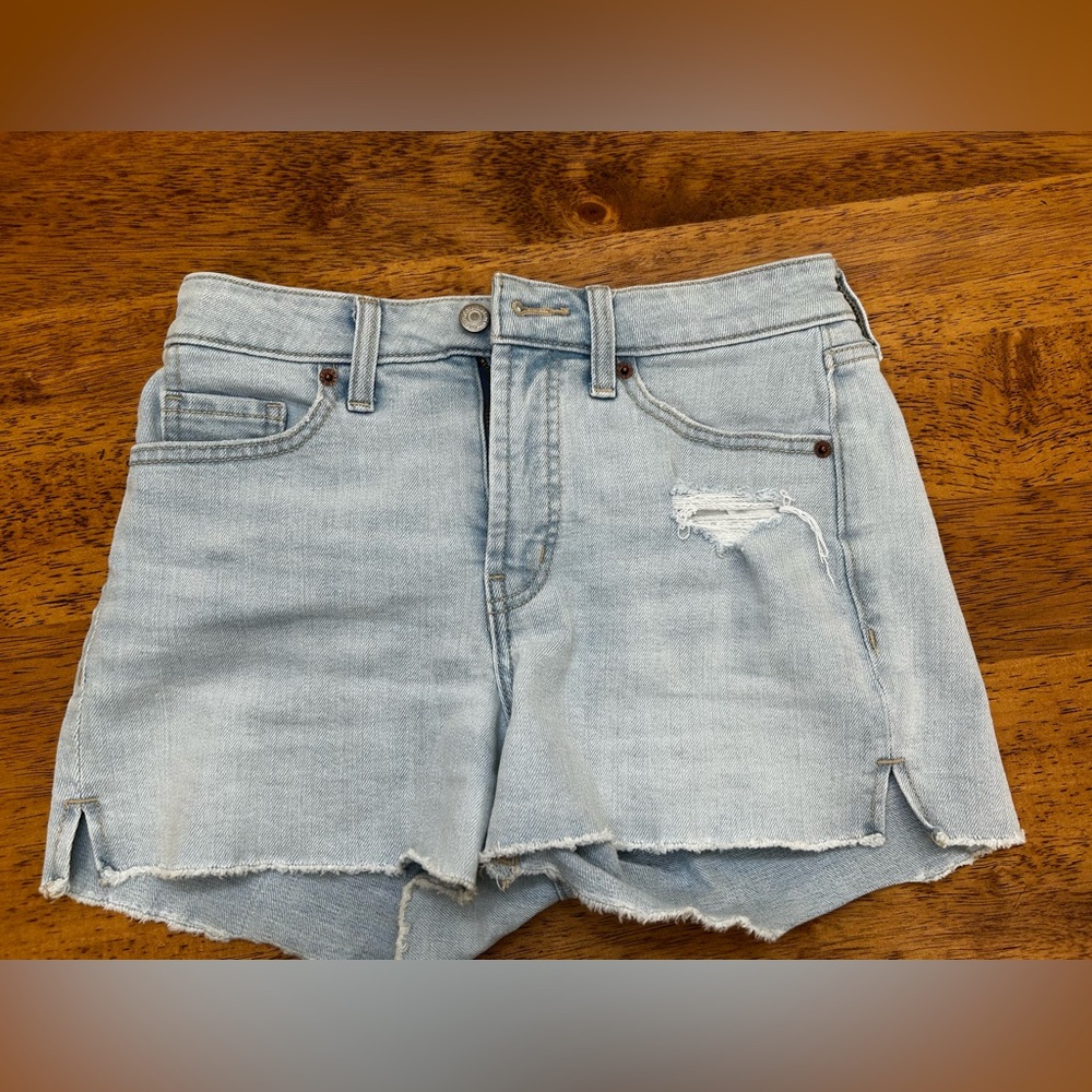 Old Navy Light Wash Distressed Jean Shorts